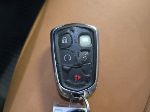 Used 2020 Cadillac XT4 Sport image 40