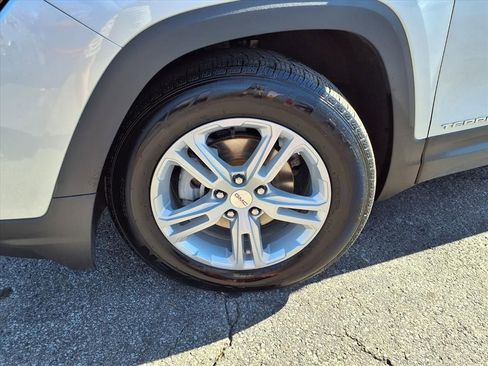 Certified 2022 GMC Terrain SLE image 35