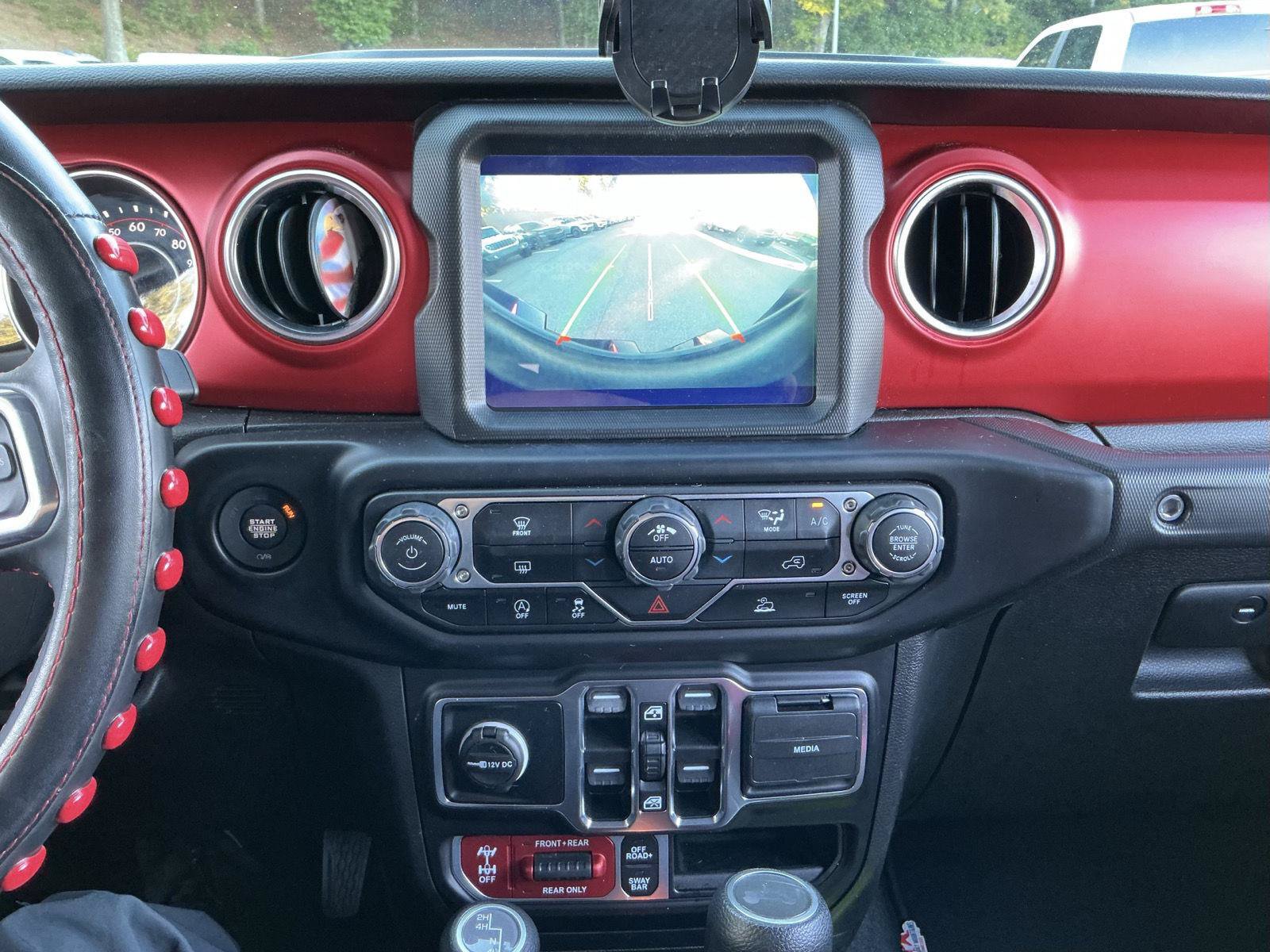 Used 2022 Jeep Wrangler Unlimited Rubicon AWD/4WD image 18