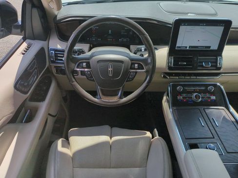 Used 2021 Lincoln Navigator L Reserve AWD/4WD image 21