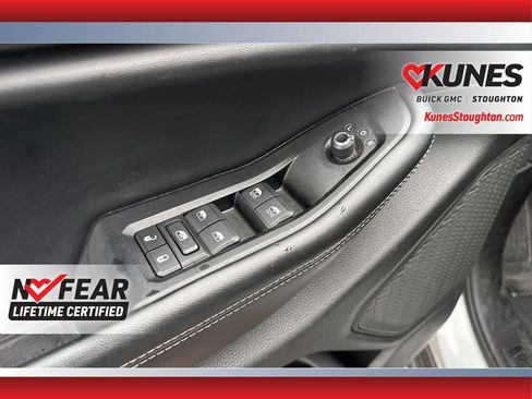 Used 2024 Jeep Grand Cherokee Laredo AWD/4WD image 21