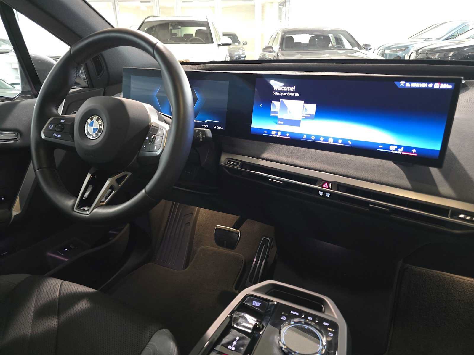 Used 2026 BMW iX xDrive60 w/ M Sport Package AWD/4WD image 11