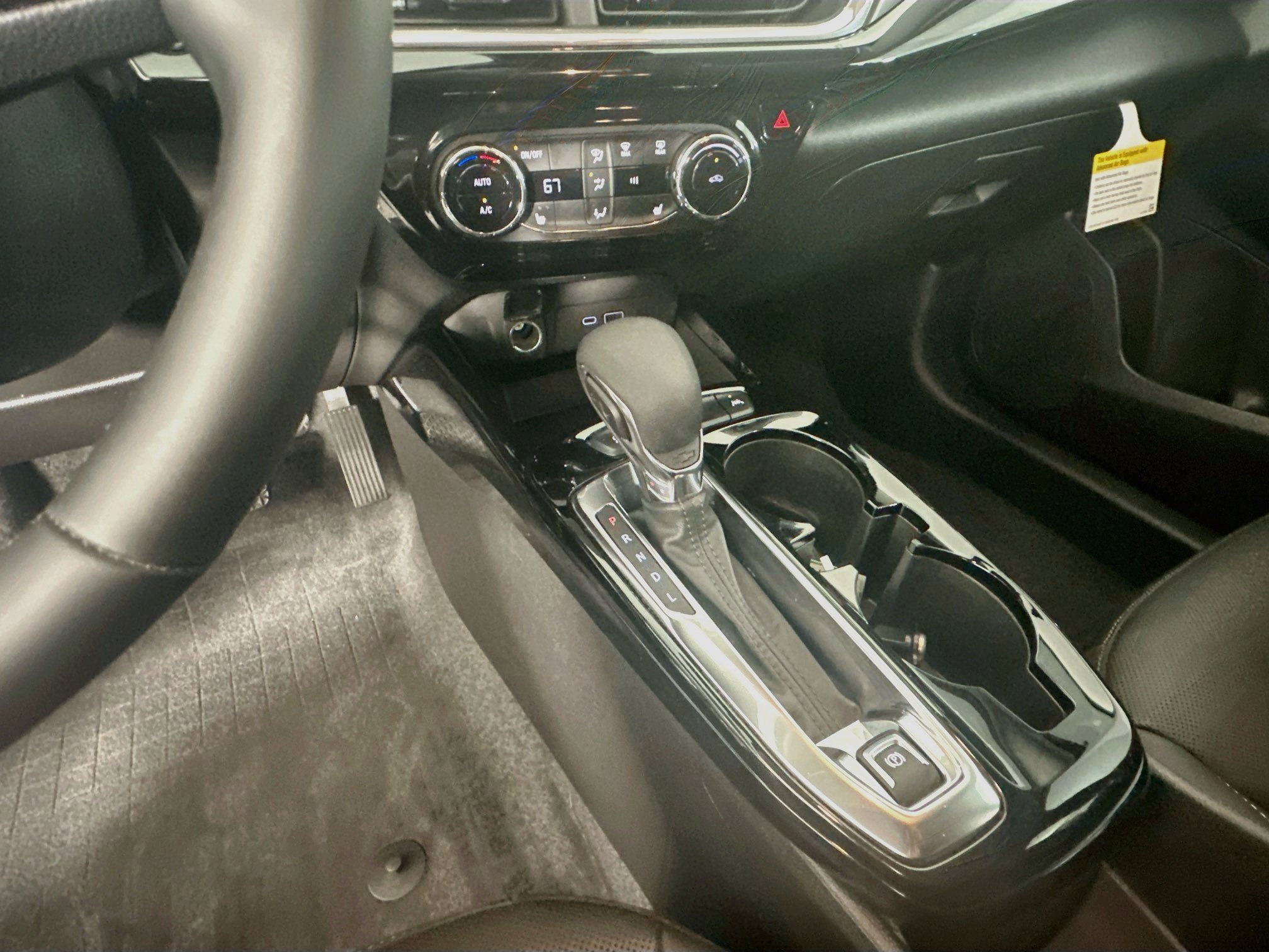 Used 2024 Chevrolet Trax ACTIV w/ Driver Confidence Package FWD image 24