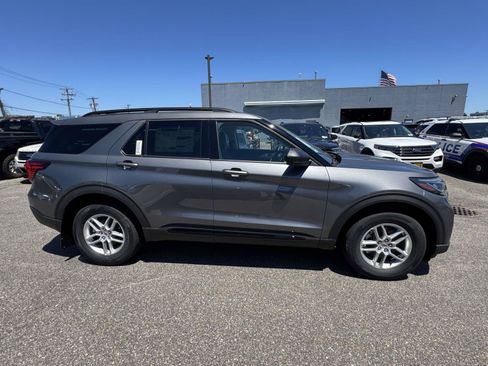 New 2026 Ford Explorer Active AWD/4WD image 6