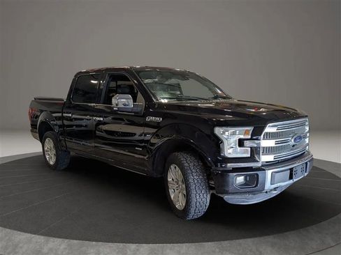 Used 2016 Ford F150 Platinum w/ Equipment Group 701A Luxury image 10