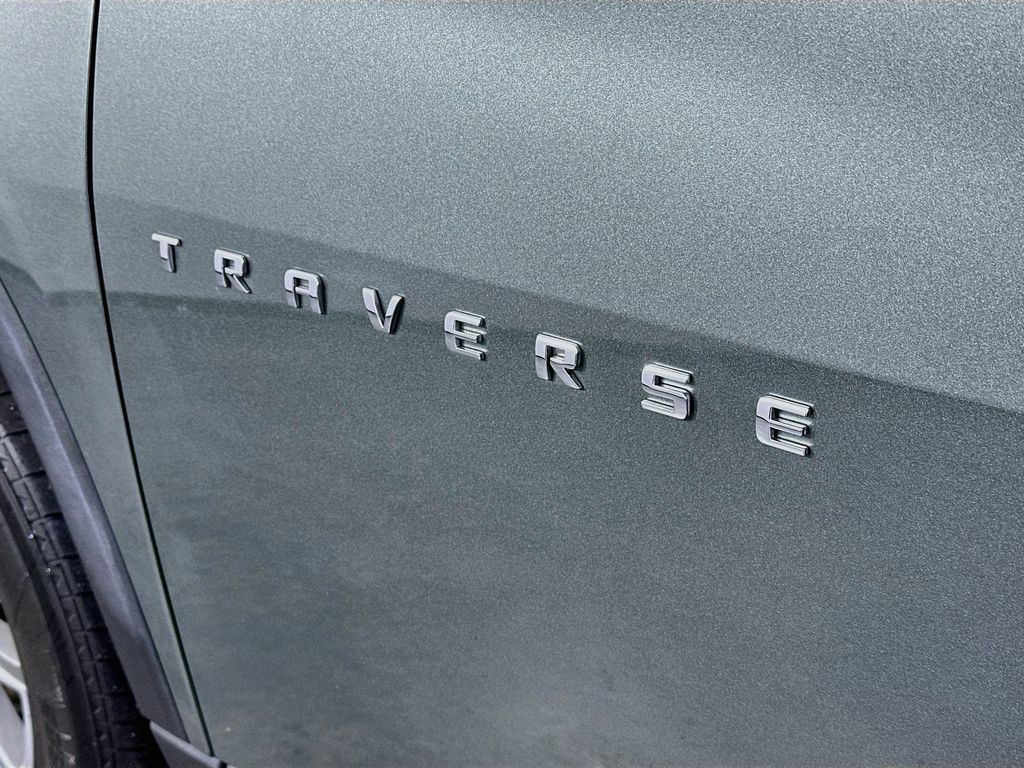 Used 2023 Chevrolet Traverse LT AWD/4WD image 28