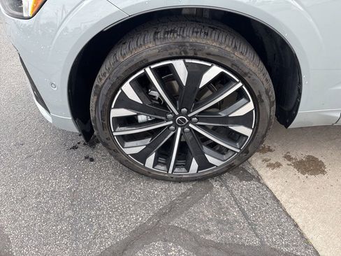 Certified 2026 Volvo XC60 B5 Ultra w/ Protection Package Premier AWD/4WD image 10