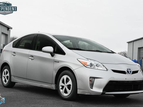 Used 2012 Toyota Prius Two image 1