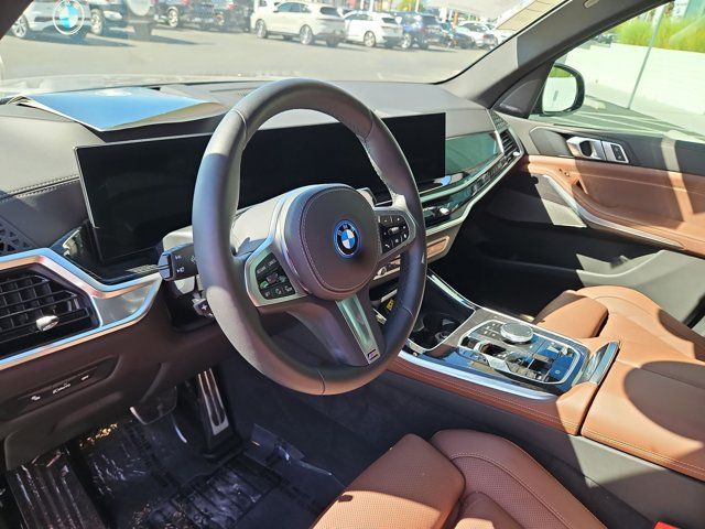 Certified 2026 BMW X5 xDrive50e w/ M Sport Package AWD/4WD image 10