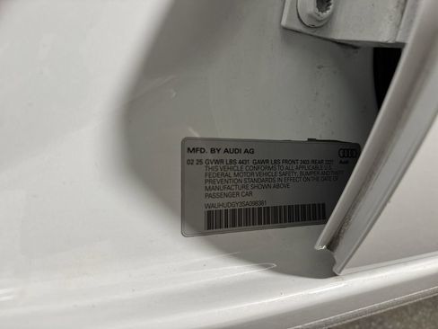 Certified 2025 Audi A3 2.0T Premium Plus w/ Premium Plus Package image 39