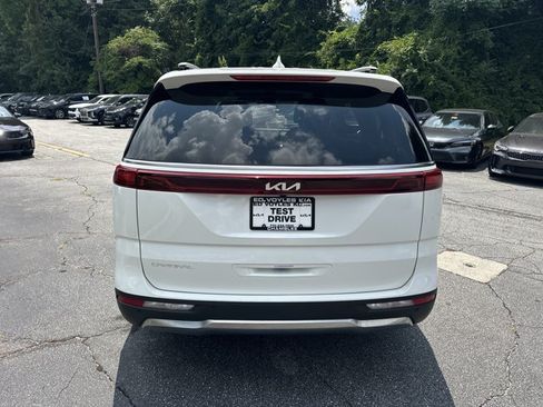 Certified 2023 Kia Carnival SX Prestige FWD image 7