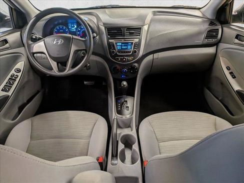 Used 2017 Hyundai Accent SE FWD image 18