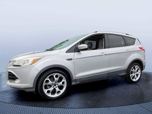 Used 2015 Ford Escape Titanium FWD image 2