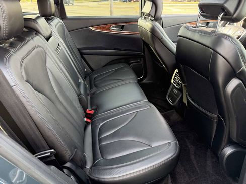 Used 2016 Lincoln MKX Reserve w/ Climate Package image 16
