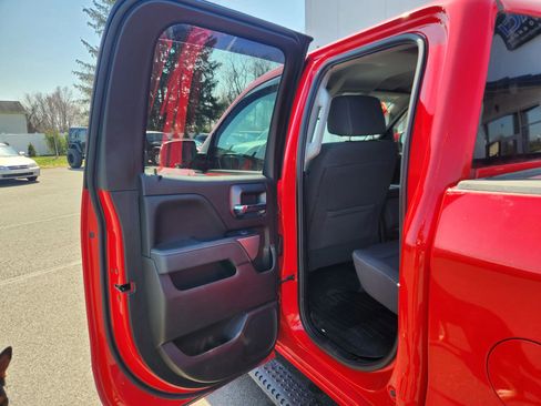 Used 2018 Chevrolet Silverado 1500 LT w/ All Star Edition image 34