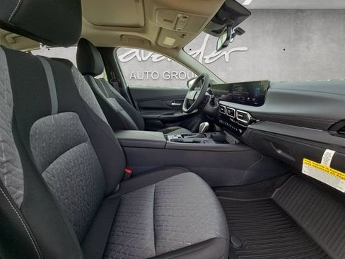 New 2026 Nissan Sentra SV FWD image 24