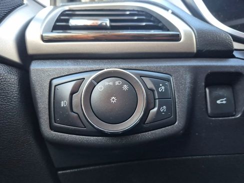 Used 2016 Ford Fusion SE w/ Equipment Group 202A image 26