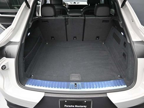 Certified 2026 Porsche Cayenne Coupe AWD/4WD image 21
