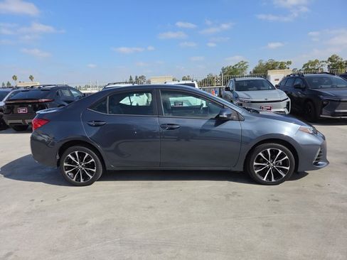 Used 2019 Toyota Corolla SE FWD image 4