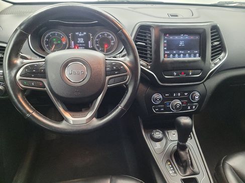 Used 2021 Jeep Cherokee Latitude Plus image 22