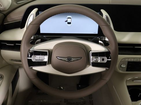 Used 2025 Genesis G90 3.5T image 52