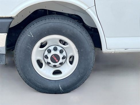 Used 2023 GMC Savana 3500 Extended w/ Driver Convenience Package image 27
