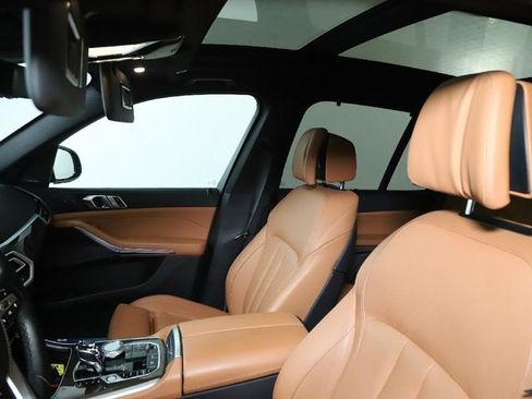 Certified 2022 BMW X5 xDrive45e w/ Executive Package image 22