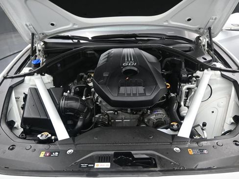 Used 2023 Genesis G70 2.0T RWD image 19