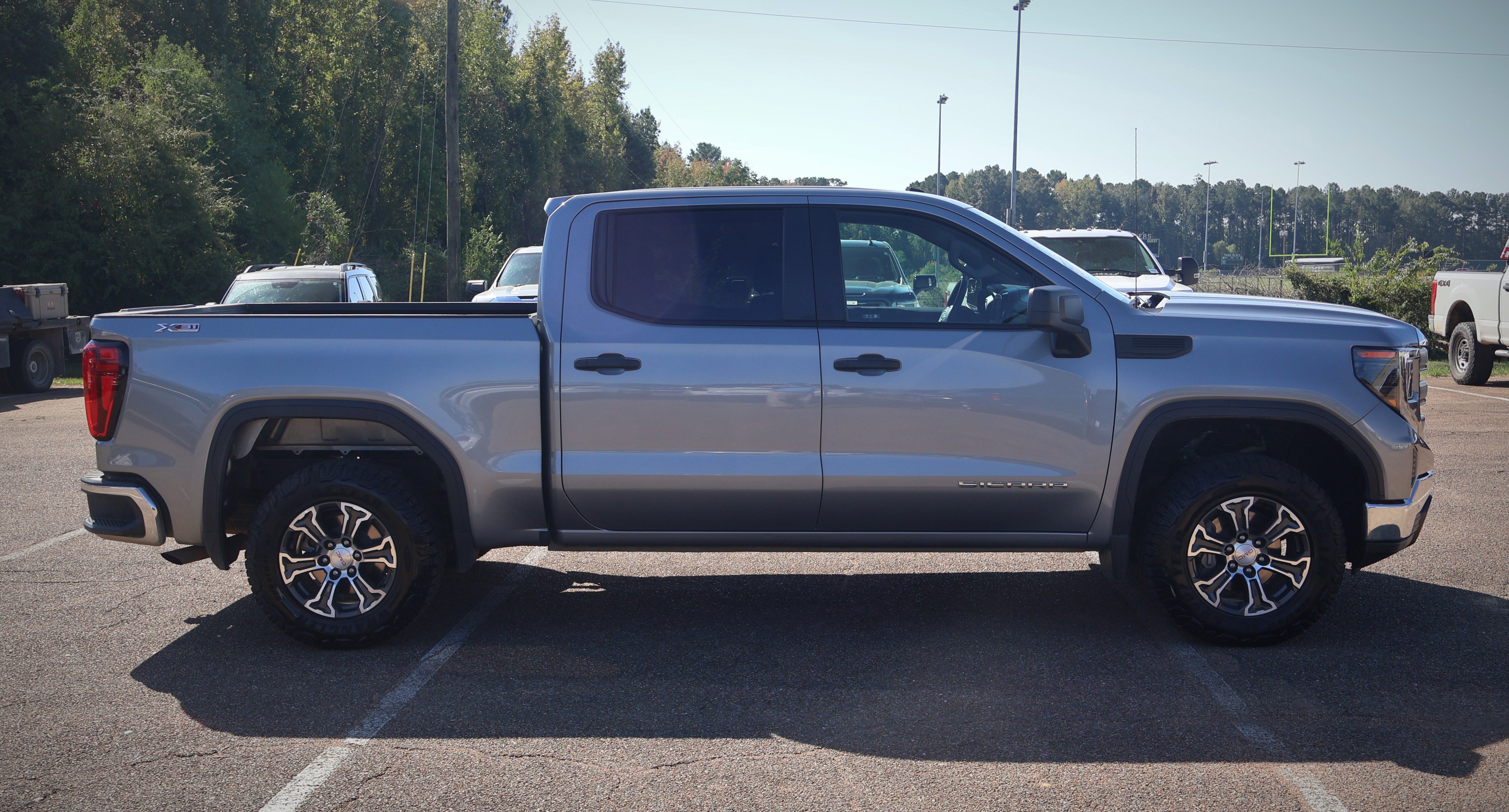 Used 2024 GMC Sierra 1500 Pro AWD/4WD image 5