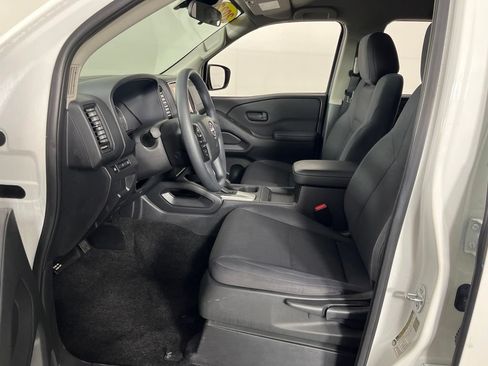 Used 2022 Nissan Frontier S AWD/4WD image 19