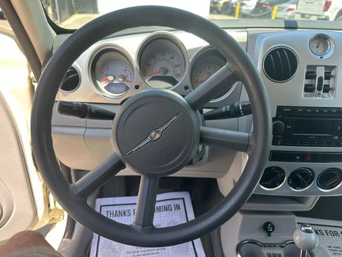 Used 2008 Chrysler PT Cruiser w/ Street Cruiser Series Group FWD image 22