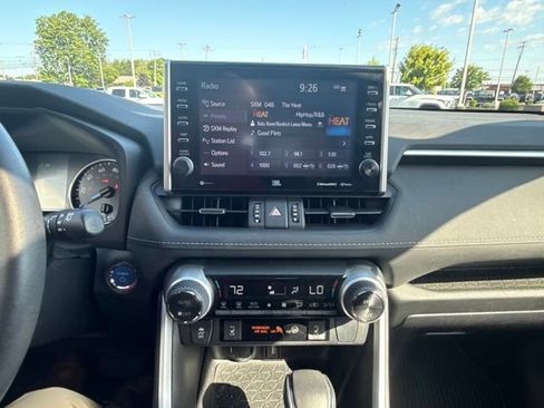 Used 2022 Toyota RAV4 XLE Premium AWD/4WD image 23