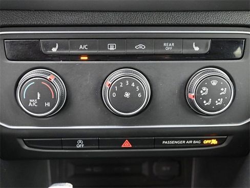 Used 2022 Volkswagen Atlas SE image 22