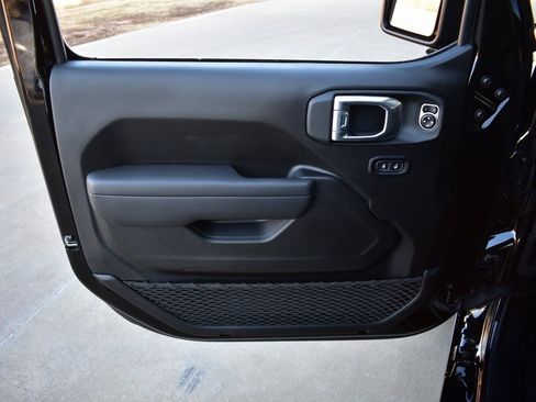 New 2025 Jeep Wrangler Sport S image 17