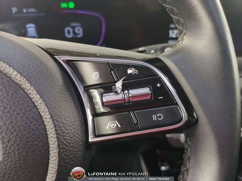 Certified 2025 Kia Seltos S image 19