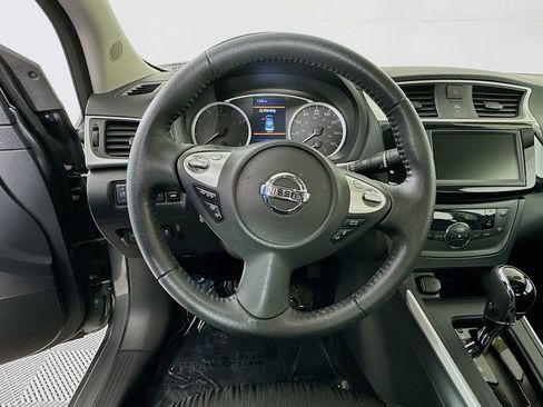 Used 2019 Nissan Sentra SV image 16