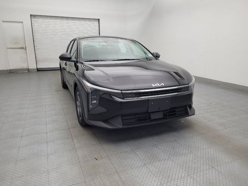 Used 2025 Kia K4 FWD image 14