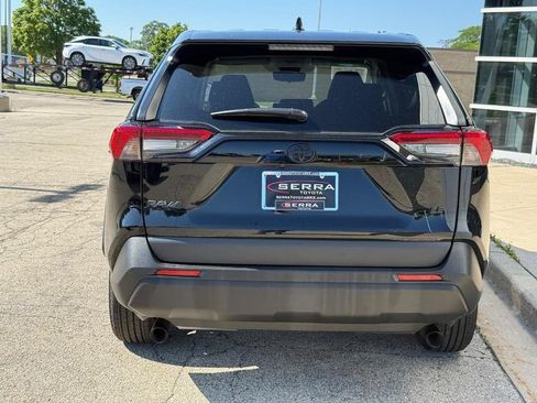 Used 2025 Toyota RAV4 LE FWD image 4