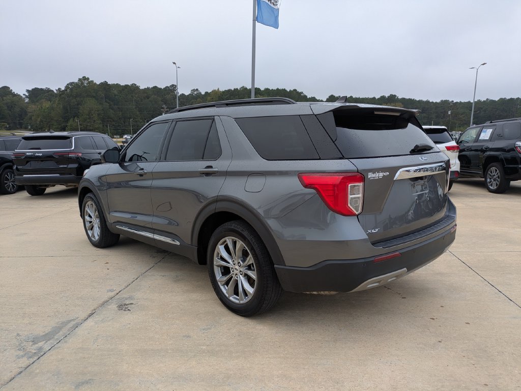 Used 2023 Ford Explorer XLT w/ Equipment Group 202A RWD image 3