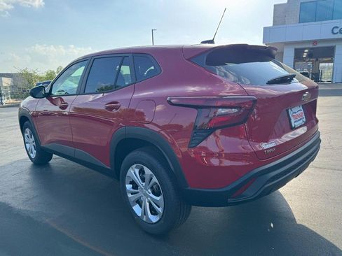 New 2026 Chevrolet Trax LS FWD image 5