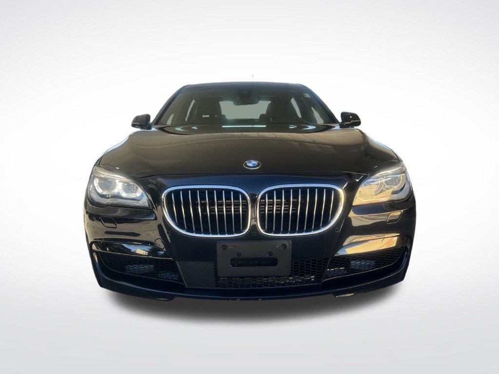Used 2015 BMW 750Li xDrive AWD/4WD image 2