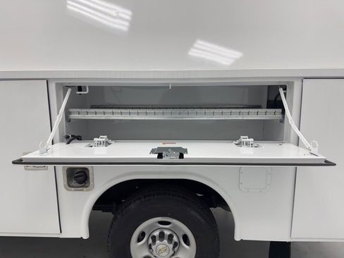 New 2025 Chevrolet Express 3500 w/ Power Convenience Package image 24