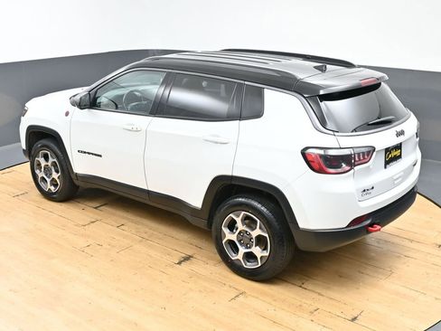 Used 2022 Jeep Compass Trailhawk w/ Trailhawk Convenience Group AWD/4WD image 45
