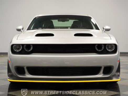 Used 2023 Dodge Challenger SRT Hellcat RWD image 18