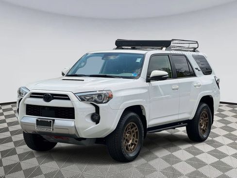 Used 2024 Toyota 4Runner TRD Off-Road Premium AWD/4WD image 5