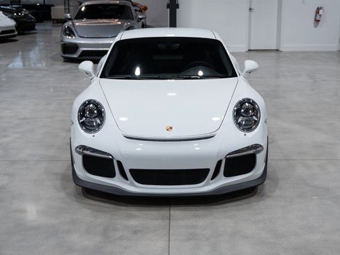 Used 2016 Porsche 911 GT3 image 9
