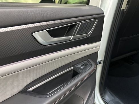 New 2026 Volkswagen Atlas Peak Edition AWD/4WD image 29