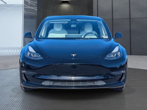 Used 2022 Tesla Model 3 Long Range image 9