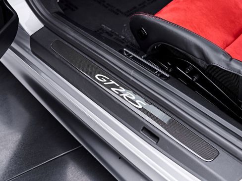 Used 2019 Porsche 911 GT2 RS RWD image 54