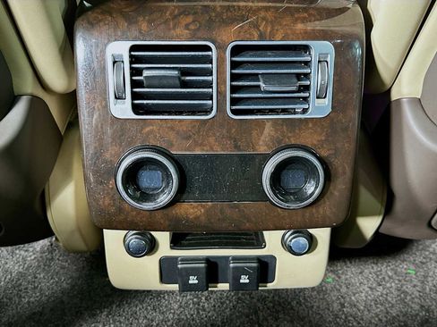 Used 2021 Land Rover Range Rover Westminster Edition image 25